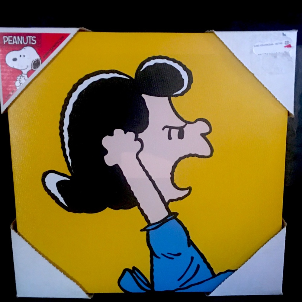 Peanuts and the Gang, Lucy Canvas wall decor.